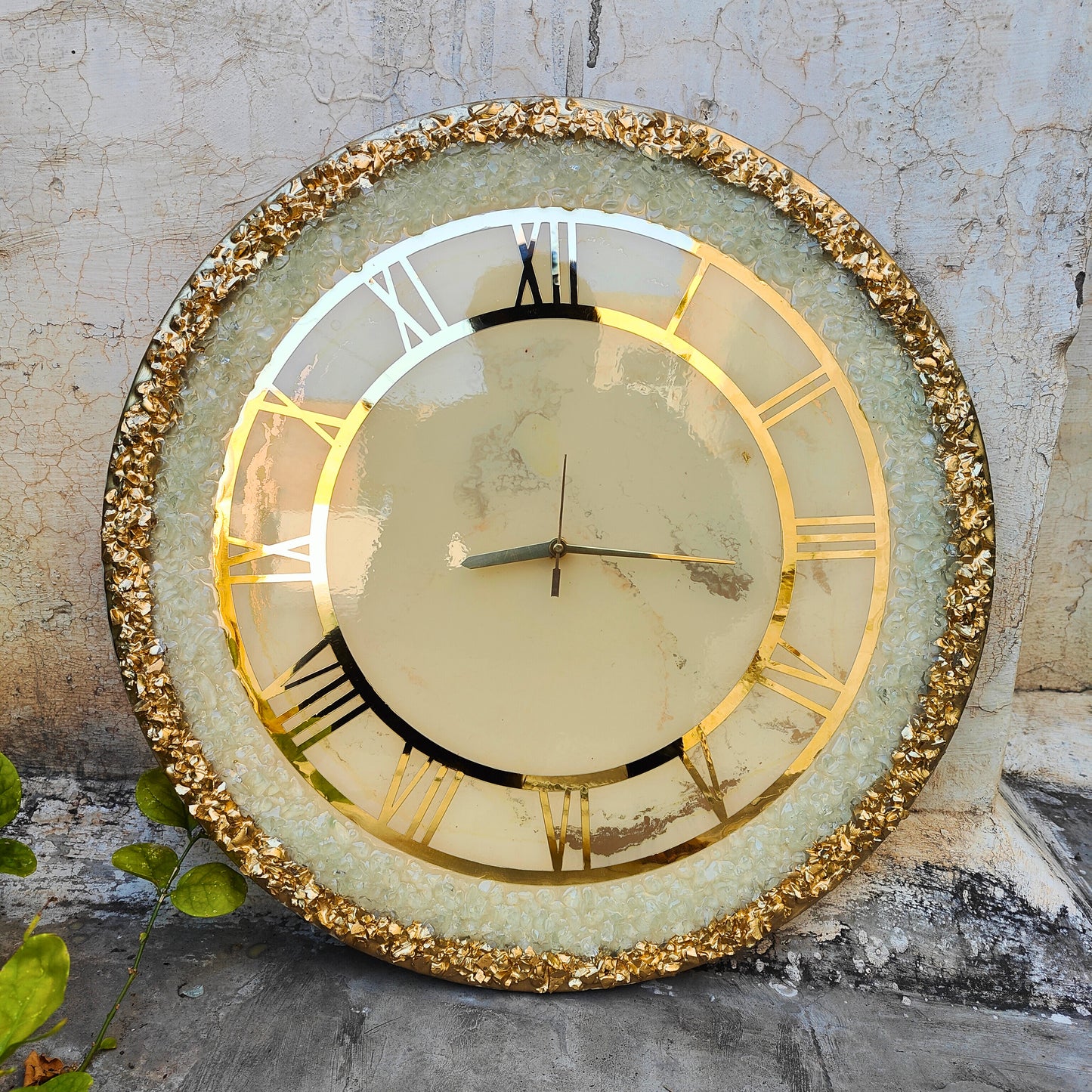 HBA0021 - Royal Ivory Crystal Crest Edition