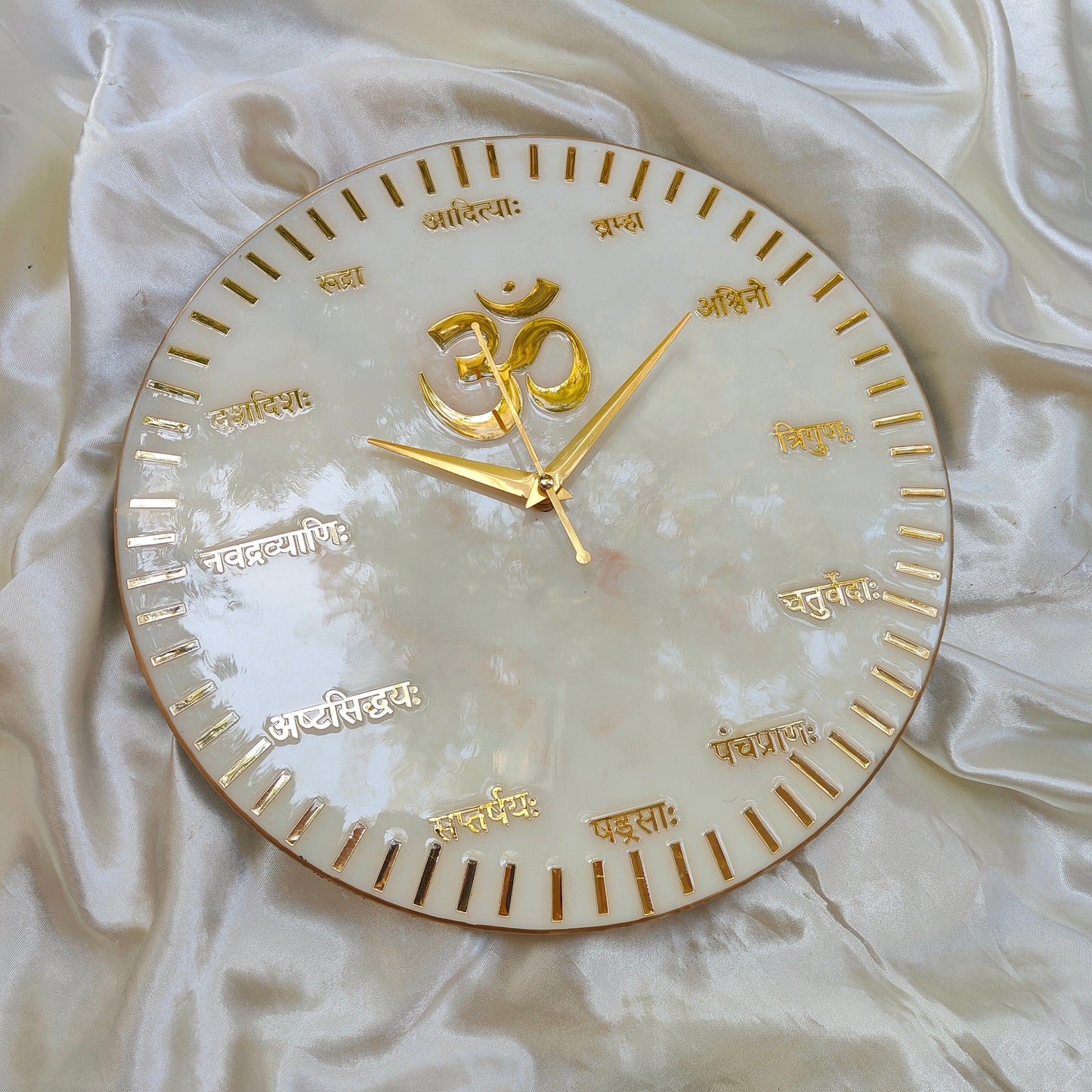 HBA0009-Divine Vedic OM Edition